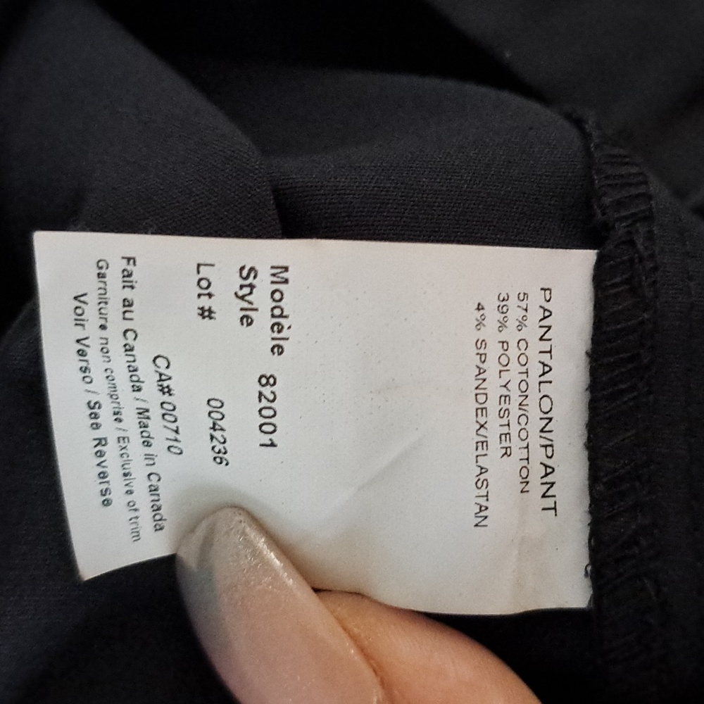 Joseph Ribkoff pants ❤️ - Picture 3 of 3